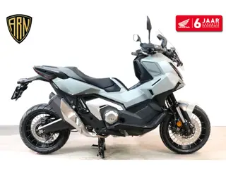 Honda X-ADV (bj 2027, automaat)