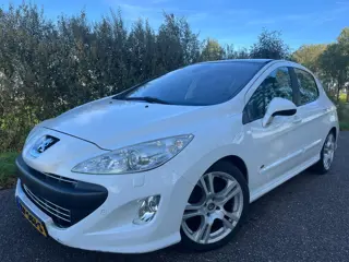 Peugeot 308 1.6 | Clima | Cruise | Navi | Bluetooth | Panodak | Parkeersens. | APK 09-2027