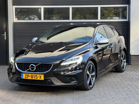 Volvo V40 1.5 T3 R-Design Pano, Led, Navi, Camera, PDC, Cruise, NAP