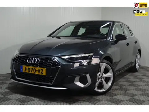 Audi A3 Sportback 35 TFSI Business edition / Carplay / Led / Pdc / Nieuw model / NL auto