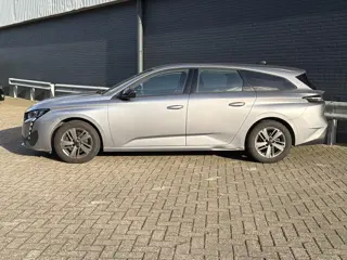 Foto 17 van Peugeot 308 1.2 PureTech Allure € 8.950,- NETTO!
