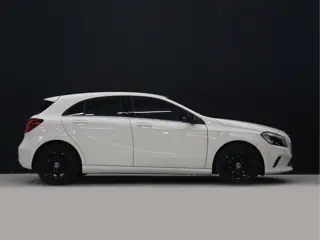 Foto 18 van Mercedes-Benz A-Klasse 160 Ambition [CRUISE CONTROL, PDC V+A, STUURWIEL MULTIFUNCTIONEEL, CLIMATE CO