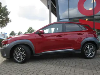 Foto 18 van Hyundai KONA 1.6 GDI HEV Premium (bj 2021, automaat)