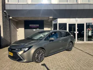 Toyota Corolla Touring Sports 2.0 Hybrid Business Plus / BTW INCL / DEALER SERVICED / 1e EIGENAAR