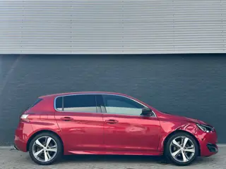 Foto 19 van Peugeot 308 1.2 GT-Line Automaat Glazendak Leer