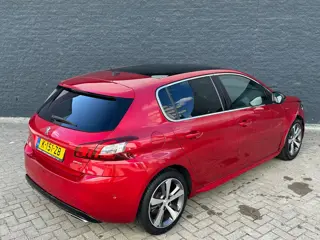 Foto 18 van Peugeot 308 1.2 GT-Line Automaat Glazendak Leer