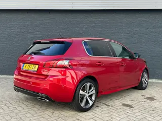 Foto 17 van Peugeot 308 1.2 GT-Line Automaat Glazendak Leer