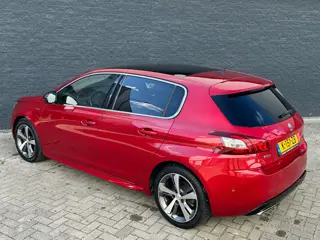 Foto 15 van Peugeot 308 1.2 GT-Line Automaat Glazendak Leer