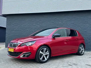 Foto 11 van Peugeot 308 1.2 GT-Line Automaat Glazendak Leer
