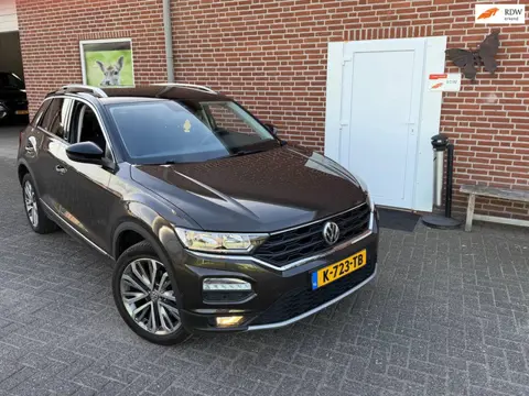 Volkswagen T-Roc 1.0 TSI Style Business IQ-Drive , PDC, Cruise , Adaptive, Stoelverwarming