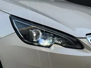 Foto 18 van Peugeot 308 SW 1.2 Automaat Glazendak Leer Led Xenon Nap Orgineel nederlands