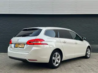 Foto 16 van Peugeot 308 SW 1.2 Automaat Glazendak Leer Led Xenon Nap Orgineel nederlands