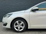 Foto 23 van Peugeot 308 SW 1.2 Automaat Glazendak Leer Led Xenon Nap Orgineel nederlands