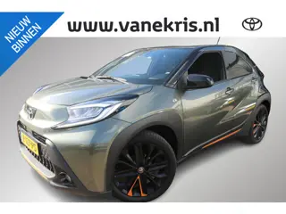 Toyota Aygo X 1.0 VVT-i MT Limited Achteruitrij Camera, JBL Audio, stoelverwarming, apple & android 