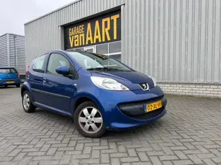 Peugeot 107 1.0-12V XS | AIRCO | 5 DEURS | APK 04-2027 |