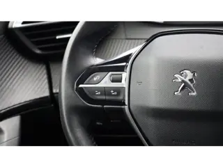 Foto 15 van Peugeot 2008 1.2 Active 2jr APK trekhaak LED