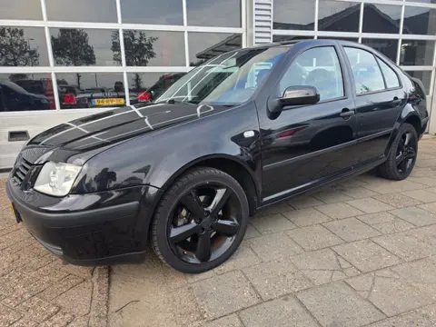 Volkswagen Bora 1.6-16V