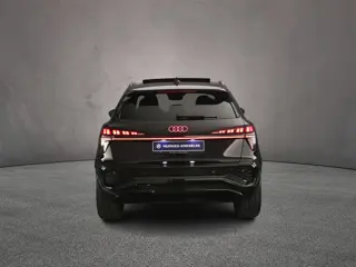 Foto 16 van Audi Q3 1.5 e-hybrid S edition | Panoramadak | Trekhaak | Head-Up | SONOS | Privacy Glas | Dodehoek