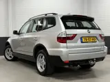 Foto 26 van BMW X3 2.5si Executive Youngtimer! PDC/Leer/Carplay/Alarm/Plaatje van een auto!
