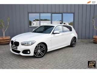 BMW 1-serie 118i Edition M Sport Shadow Executive * 18" Breedset * Navi * Stoelverwarming * PDC * To