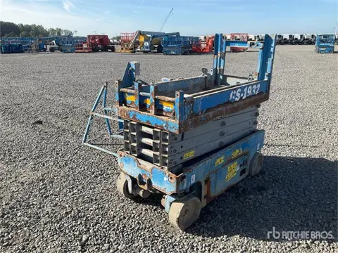 Genie GS1932 Electric Scissor Lift (bj 2015)