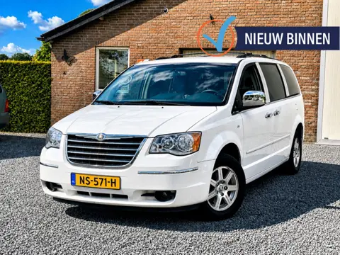 CHRYSLER GRAND VOYAGER 4.0 V6 LIMITED WHITE 257PK STOW&GO 3xTV/DVD/HDD/