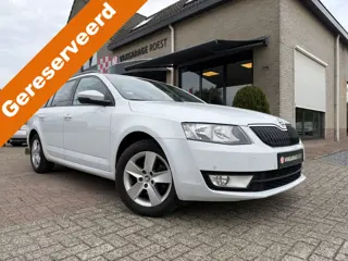 Škoda Octavia Combi 1.4 TSI Ambition Business Trekhaak / Navigatie / All-Seasons