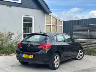 Foto 12 van Opel Astra 1.4 Turbo Edition | Airco | El. Ramen | Lees tekst | Meeneemprijs!
