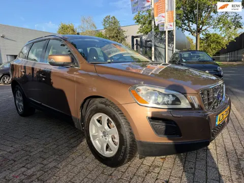 Volvo XC60 3.0 T6 Momentum nwe apk, 2e eigenaar, dealer onderhouden 170.079 km , mooie echte perfect