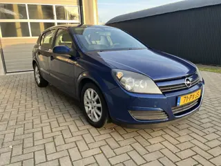 Foto 17 van Opel Astra 1.4 Enjoy | Exportprijs (bj 2005)