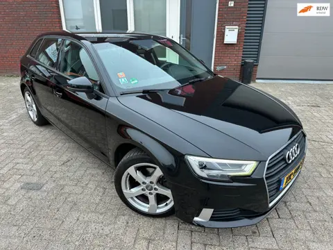 Audi A3 Sportback 30 TFSI Sport Lease Edition / Navi / PDC / Airco / NAP