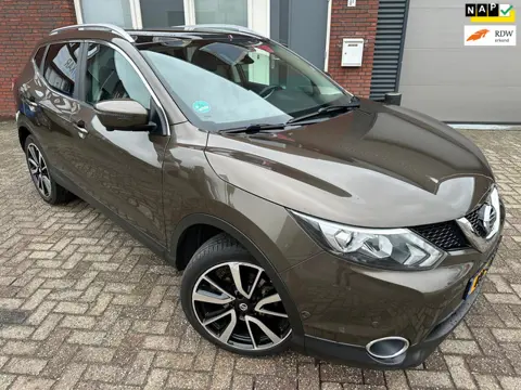 Nissan Qashqai 1.2 Tekna / Pano / 360 Camera / Leder / Navi / PDC