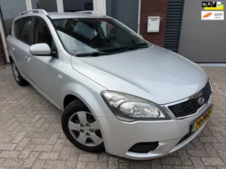Kia Cee'd 1.4 CVVT X-tra / Airco / 5DRS / AUX / NAP