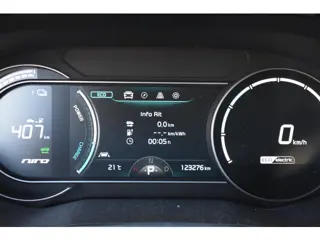 Foto 13 van Kia E-Niro ComfortLine 64 kWh | SOH 97.6% | DEALER ONDERHOUDEN | NAP | APPLE CARPLAY | ANDROID AUTO