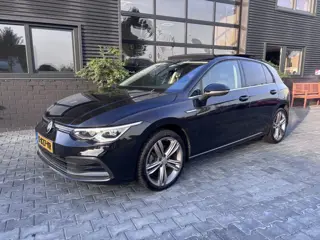 Volkswagen Golf 1.5 eTSI Style PANO! LED! STOELMASSAGE!LINEASSIST