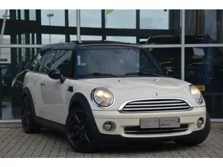 Foto 11 van Mini Clubman 1.6 Cooper Chili | Panorama | Leder | Stoelverw. | NAP