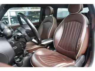 Foto 12 van Mini Clubman 1.6 Cooper Chili | Panorama | Leder | Stoelverw. | NAP