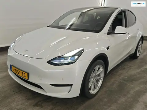 Tesla Model Y Long Range AWD 75 kWh Trekhaak SOH 89% DEALER OND 1 EIG