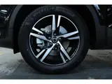 Foto 29 van Volvo XC40 B4 Plus Black Edition | Panoramadak |  | Semi-Electrische wegklapbare Trekhaak | Verwarmb