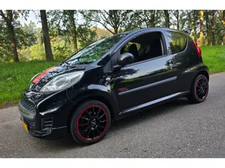 Peugeot 107 1.0-12V Urban Move - APK T/M 06-10-2027 - Airco