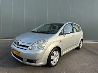 Foto 11 van Toyota Corolla Verso 1.6 VVT-i Sol AIRCO | NAP ! (bj 2004)
