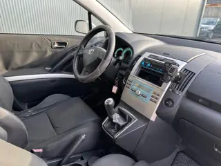 Foto 13 van Toyota Corolla Verso 1.6 VVT-i Sol AIRCO | NAP ! (bj 2004)