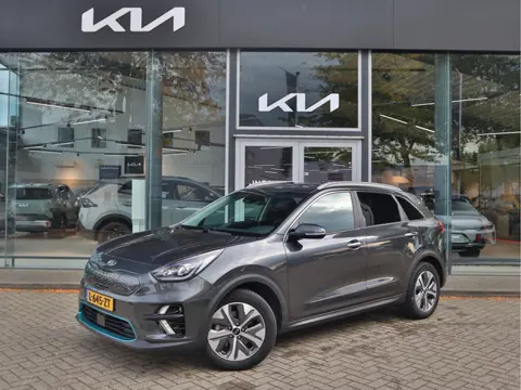 Kia e-Niro DynamicPlusLine 64 kWh | Stoelverwarming | Schuifdak | Trekhaak | LED | Tot 10Jr. Kia-Gar