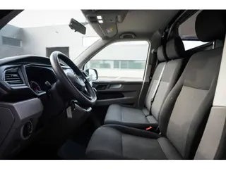 Foto 14 van Volkswagen Transporter 2.0 TDI L1H1 28 Comfortline | Navi | Bluetooth | Metallic lak | Trekhaak | El