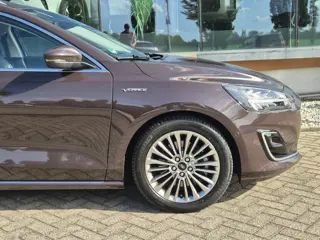 Foto 14 van Ford Focus Wagon 1.0 EcoBoost Vignale / Winterpakket / 1ste eigenaar