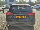 Foto 28 van Ford Focus Wagon 1.0 EcoBoost Vignale / Winterpakket / 1ste eigenaar