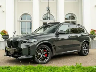 BMW X5 xDrive50e | Pano | Head-up | Soft-Close | Individual |