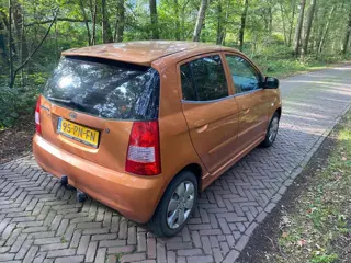 Foto 17 van Kia Picanto 1.0 EX Sport
