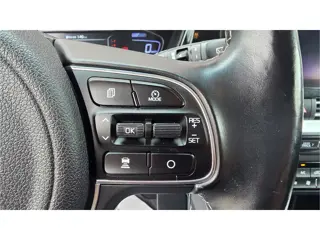 Foto 16 van Kia Niro 1.6 GDi PHEV DynamicPlusLine | Trekhaak | parkeersensoren voor en achter | Stoelverwarming
