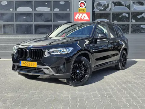 BMW X3 XDrive30e Business Edition Plus | LEDER | TREKHAAK | 20 INCH | LASER | STOELVERWARMING | CAME